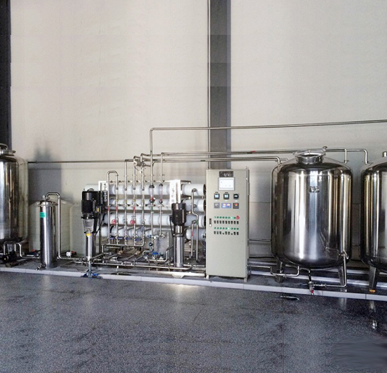 去離子水設備-奔朗新材料與成都奧邁科技簽訂去離子水設備合作協議！